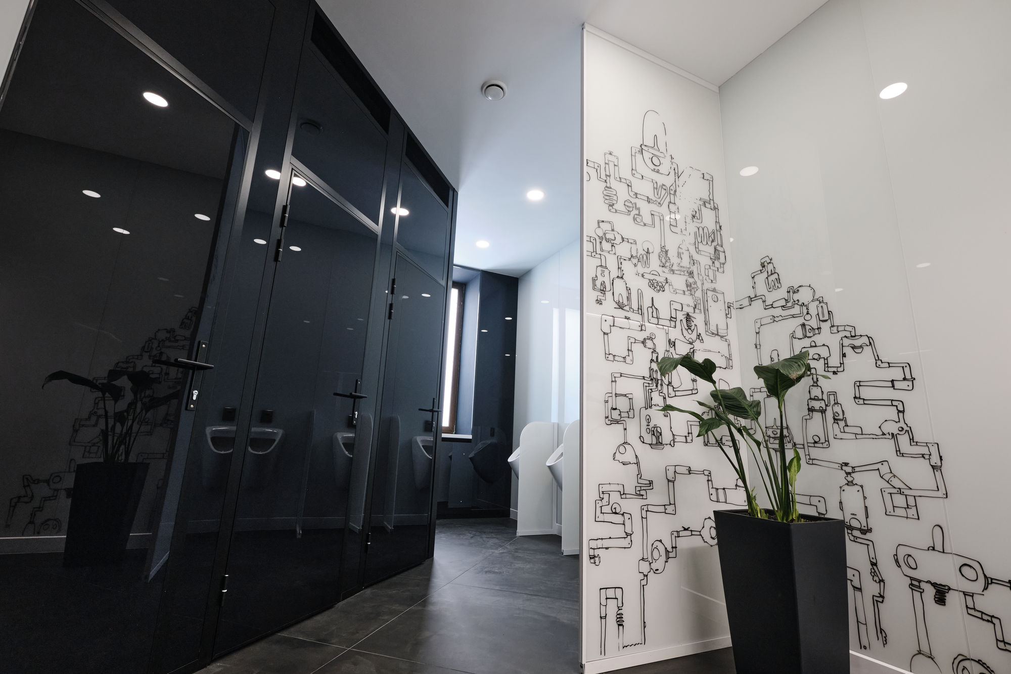 Фото Сантехнические перегородки