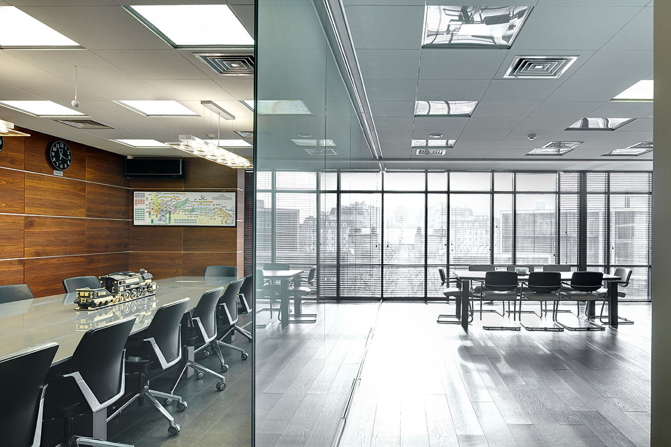 Фото Цельностеклянные перегородки UALCOM-Crystal