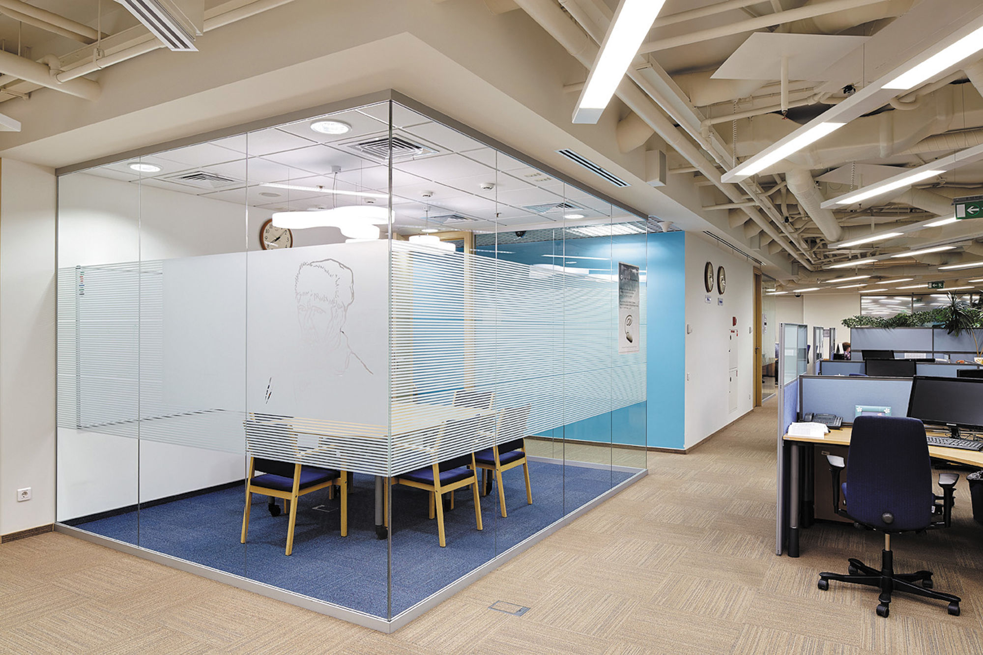 Фото Цельностеклянные перегородки UALCOM-Crystal