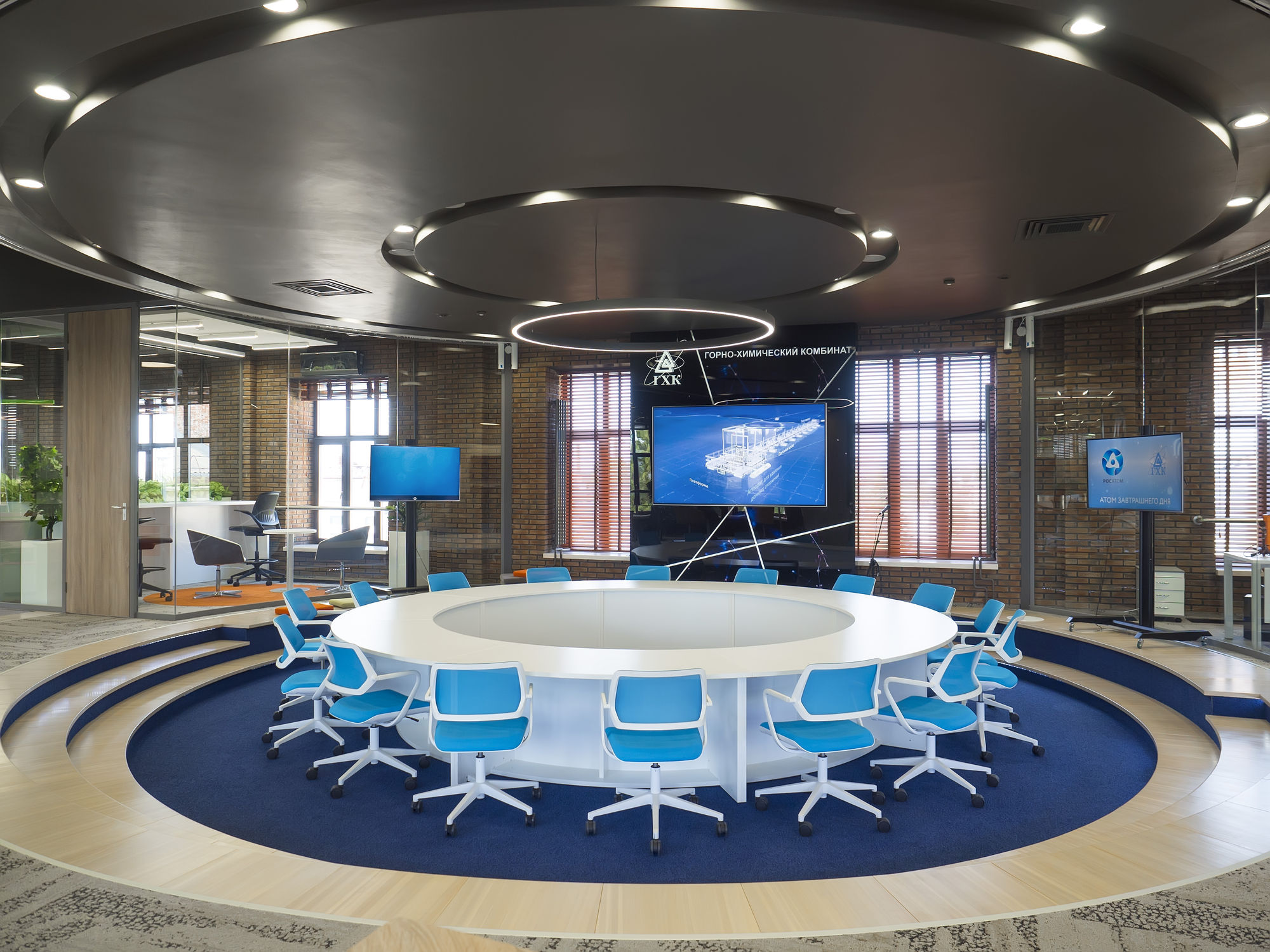 Фото Цельностеклянные перегородки UALCOM-Crystal