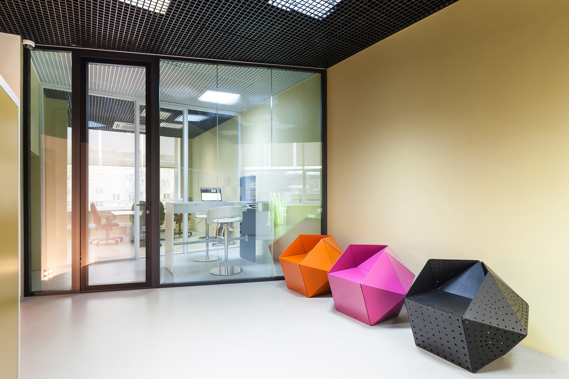 Фото Звуконепроницаемые двери UALCOM-Magic