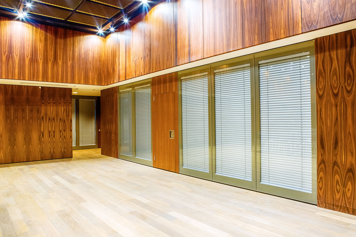 Фото Перегородки UALCOM Hufcor moVista