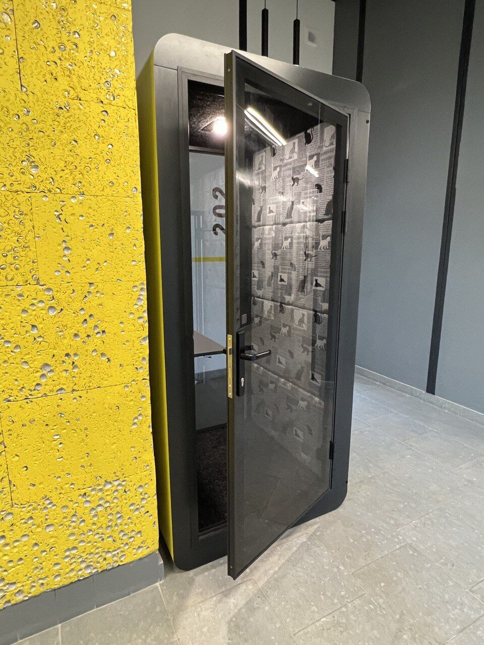 Фото Акустические кабинки