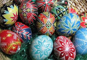 Компания UALCOM поздравляет всех со светлым праздником Воскресения Христова.