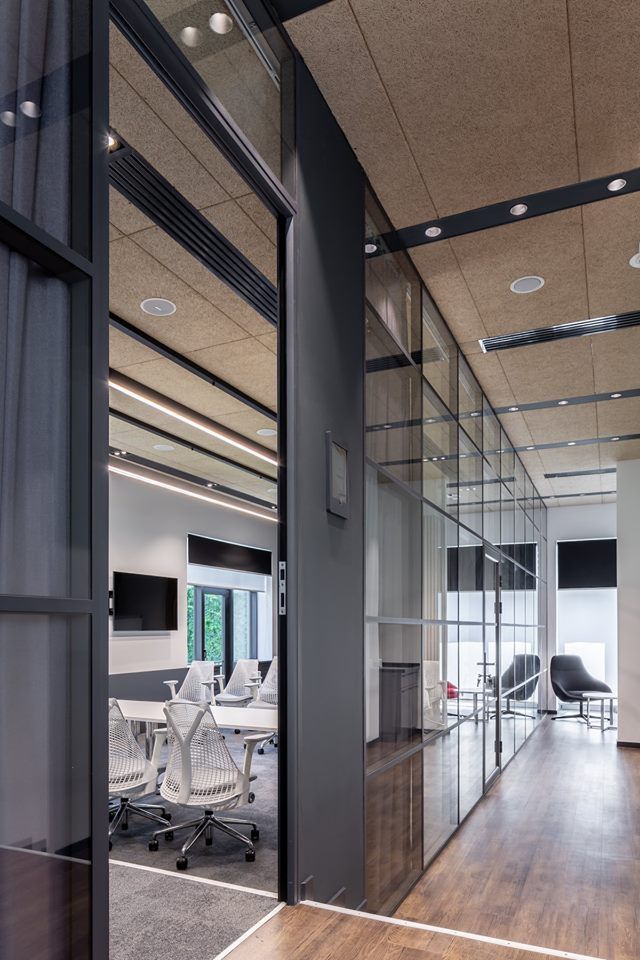 Фото UALCOM приняла участие в оформлении перегородок для компании МЕТИНВЕСТ Холдинг.