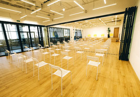 UALCOM-Standart в проекте Компания UALCOM оформила пространство нового офиса современного сообщества состоявшихся стартап-основатетелей -  LIFT99 в г. Киев.