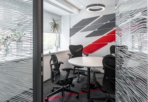 Фото Новый, яркий, нестандартный проект воплотила компания UALCOM .