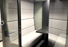 Акустические кабины в проекте Компания ЭКСПРЕССПЛАТА выбрала акустические кабины UALCOM для своего офиса в Киеве